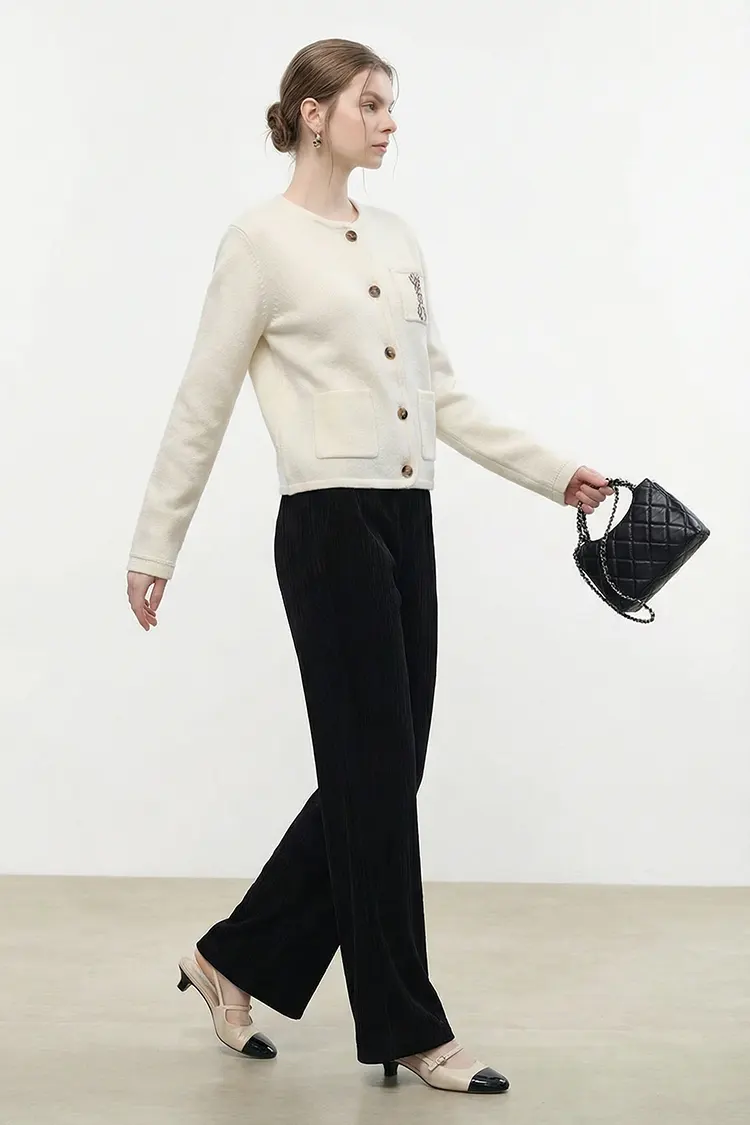 Women's Cropped Cardigan Sweater